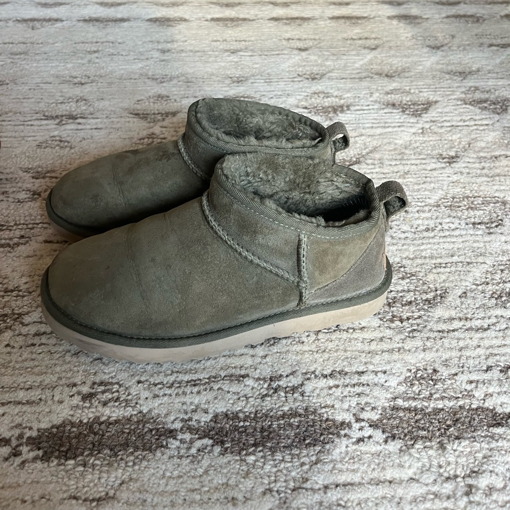 UGG classic ultra mini